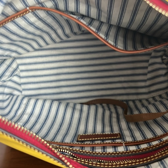 Dooney & Bourke handbag - Picture 4 of 6